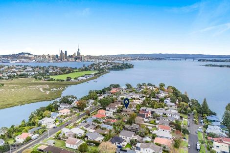 Photo of property in 68 Ngataringa Road, Devonport, Auckland, 0624