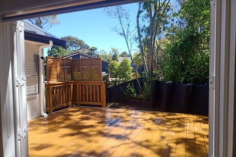 Photo of property in 39a Tui Glen Road, Birkenhead, Auckland, 0626