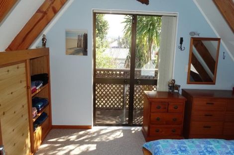 Photo of property in 2/40a Woodglen Road, Glen Eden, Auckland, 0602