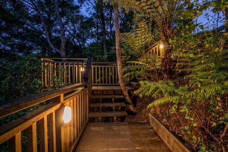 Photo of property in 8 Remu Place, Greenhithe, Auckland, 0632