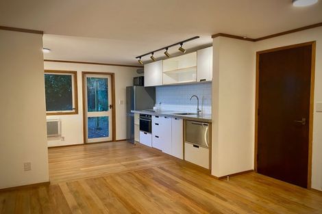 Photo of property in 30 Howard Road, Point Howard, Lower Hutt, 5013