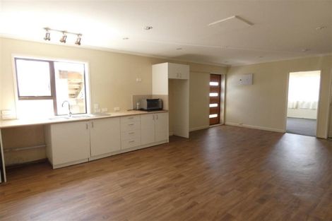 Photo of property in 19 Virgo Place, Glen Eden, Auckland, 0602