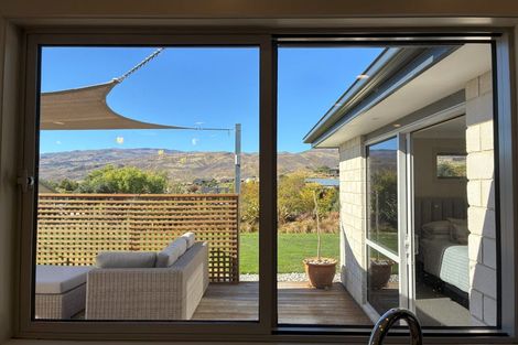 Photo of property in 2 Prospect Lane, Bannockburn, Cromwell, 9384