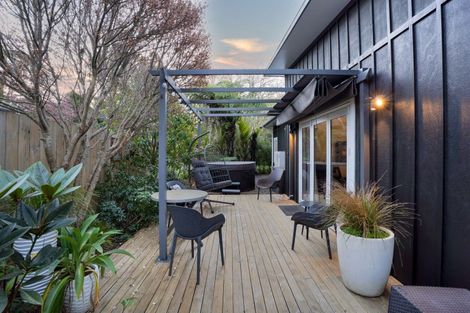 Photo of property in 14a Clawton Street, Westown, New Plymouth, 4310