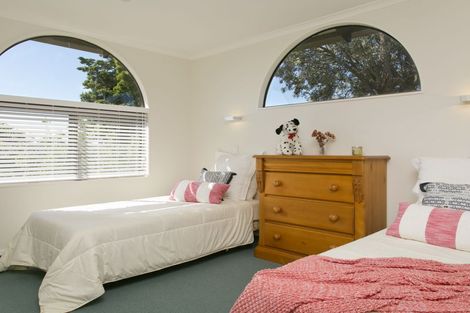 Photo of property in 100 Taupo View Road, Taupo, 3330