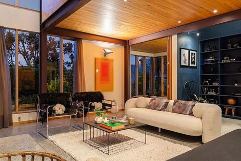 Photo of property in 6 Stormanstown Way, Seatoun, Wellington, 6022