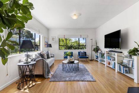 Photo of property in 11 Himikera Avenue, Avondale, Auckland, 1026