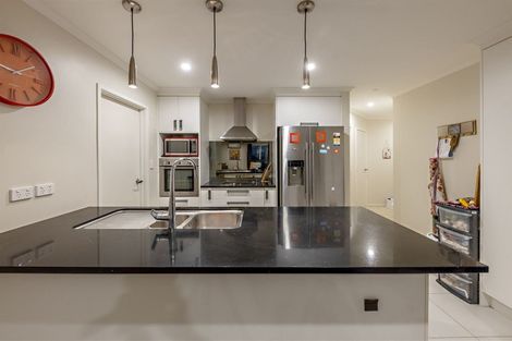 Photo of property in 15 Hillpark Drive, Pokeno, 2402