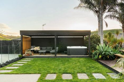 Photo of property in 190 Ballintoy Park Drive, Welcome Bay, Tauranga, 3175