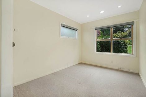 Photo of property in 15 Lake Road, Northcote, Auckland, 0627