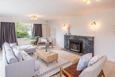 Photo of property in 3 Belvedere Avenue, Waikanae, 5036