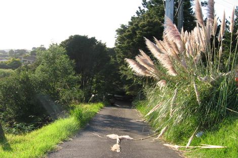 Photo of property in 2/655 East Coast Road, Browns Bay, Auckland, 0630