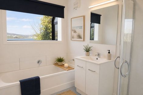 Photo of property in 32 Inlet View, Titahi Bay, Porirua, 5022