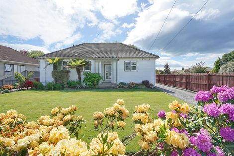 Photo of property in 50 Pitcairn Crescent, Bryndwr, Christchurch, 8053
