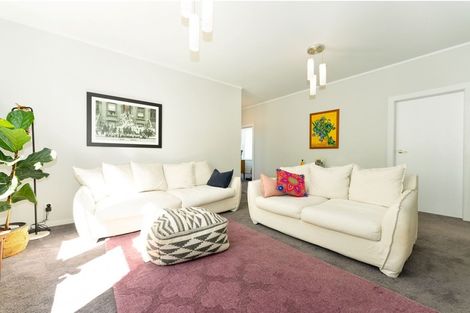 Photo of property in 25 Riddlers Crescent, Petone, Lower Hutt, 5012