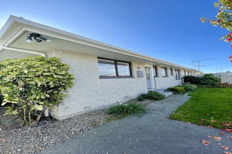 Photo of property in 1/8 Steadman Road, Broomfield, Christchurch, 8042