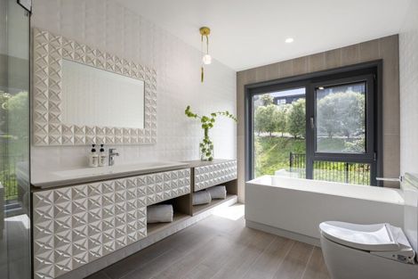 Photo of property in 48a Peter Terrace, Castor Bay, Auckland, 0620