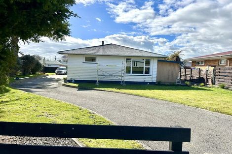 Photo of property in 1 Highfield Place, Levin, 5510