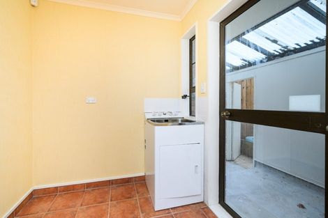 Photo of property in 83 Oroua Road, Kairanga, Palmerston North, 4475