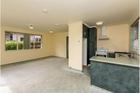 Photo of property in 10 Massey Street, Westown, New Plymouth, 4310