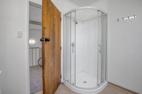 Photo of property in 14 Cabot Place, Kingston, Wellington, 6021