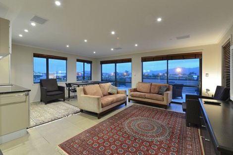 Photo of property in 38 Key West Drive, One Tree Point, 0118