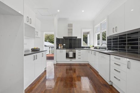 Photo of property in 112 Moxham Avenue, Hataitai, Wellington, 6021