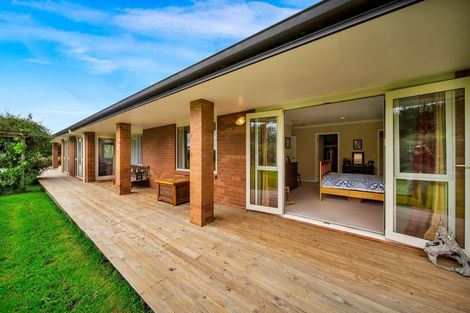 Photo of property in 1096 Egmont Road, Egmont Village, New Plymouth, 4372