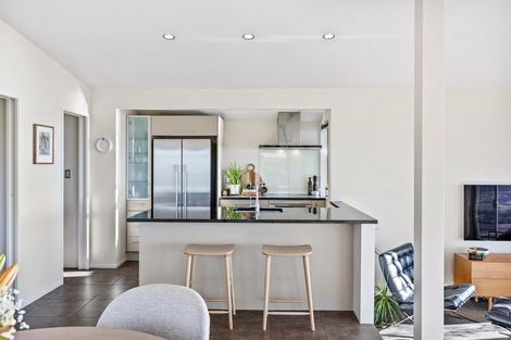 Photo of property in 42 Waitea Road, Muriwai, Waimauku, 0881