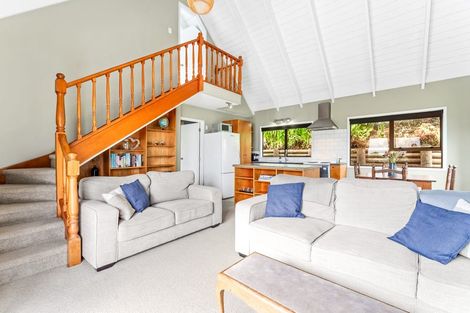 Photo of property in 25 Rangimaarie Crescent, Snells Beach, 0920