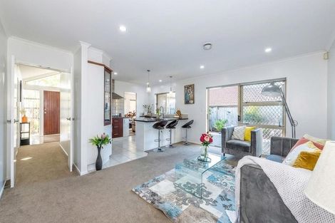 Photo of property in 4 Stornaway Drive, Flat Bush, Auckland, 2016