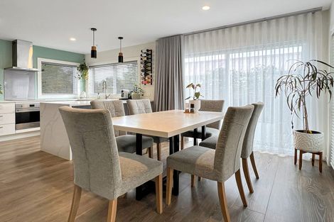 Photo of property in 51a Gills Road, Bucklands Beach, Auckland, 2014