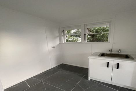 Photo of property in 49 Price Crescent, Mount Wellington, Auckland, 1060