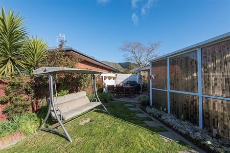 Photo of property in 2 Squire Way, Richmond, 7020