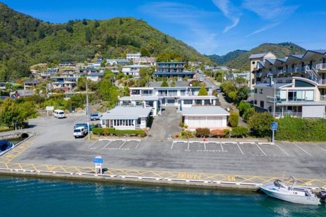 Photo of property in 1/29 Waikawa Road, Picton, 7220