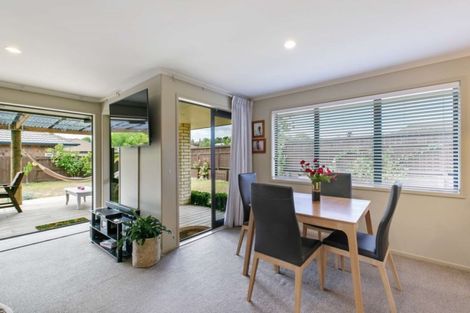 Photo of property in 2 Eagle Street, Welcome Bay, Tauranga, 3112