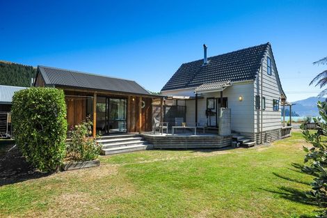 Photo of property in 8 Camp Bay Road, Purau, Diamond Harbour, 8972