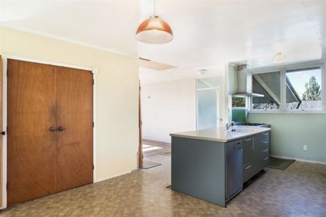 Photo of property in 1 Archlynn Road, Kelston, Auckland, 0602