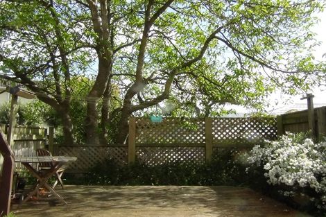 Photo of property in 86 Roxburgh Street, Mount Victoria, Wellington, 6011