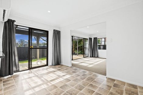 Photo of property in 2/39 Stanley Avenue, Milford, Auckland, 0620