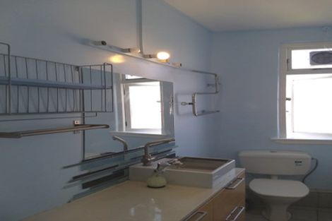 Photo of property in Hobson Flats, 8/1 Hobson Street, Pipitea, Wellington, 6011