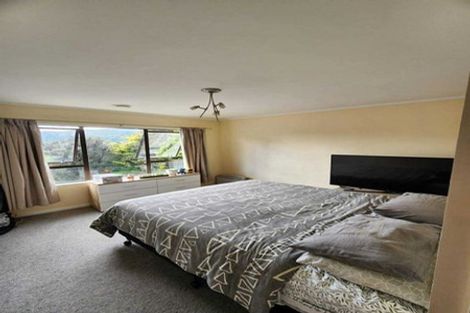 Photo of property in 3 Fenchurch Grove, Stokes Valley, Lower Hutt, 5019