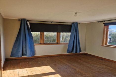 Photo of property in 115 Seaview Road, Westown, New Plymouth, 4310