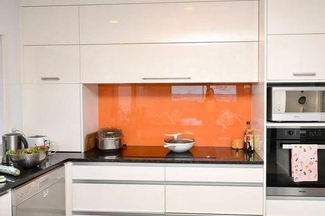 Photo of property in 11 View Road, Shelly Park, Auckland, 2014