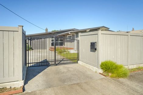 Photo of property in 30 Slacks Road, Awapuni, Palmerston North, 4412