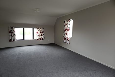 Photo of property in 5a Snead Place, Hamilton East, Hamilton, 3216