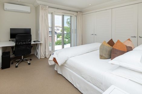Photo of property in 35 Quedley Court, Eastern Beach, Auckland, 2012