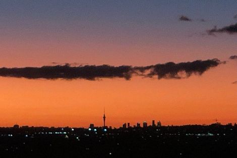Photo of property in 117 Bradbury Road, Botany Downs, Auckland, 2010