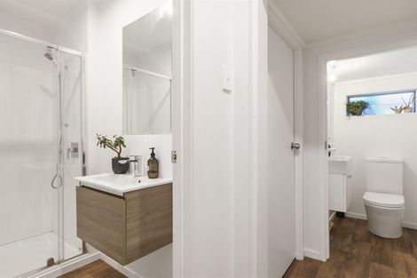 Photo of property in 21 Powell Street, Avondale, Auckland, 1026