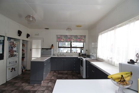 Photo of property in 64 Roslin Street, Tokoroa, 3420